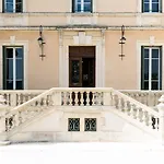 Chateau De Montcaud 5*