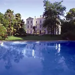 Chateau De Montcaud ホテル Sabran