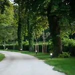 Chateau De Montcaud ホテル 5*