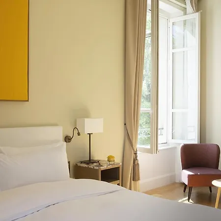 Chateau De Montcaud Hotel 5*