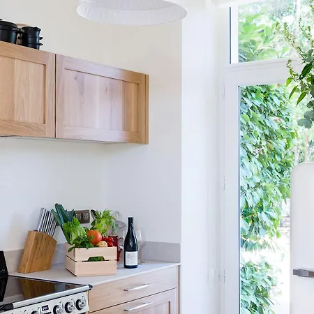 Chateau De Montcaud Sabran