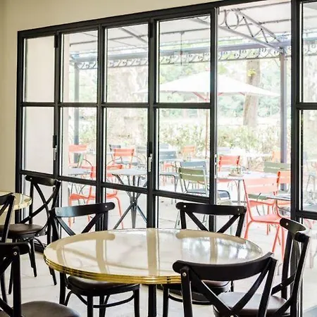 Hotel Chateau De Montcaud