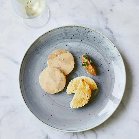 Chateau De Montcaud Hotel