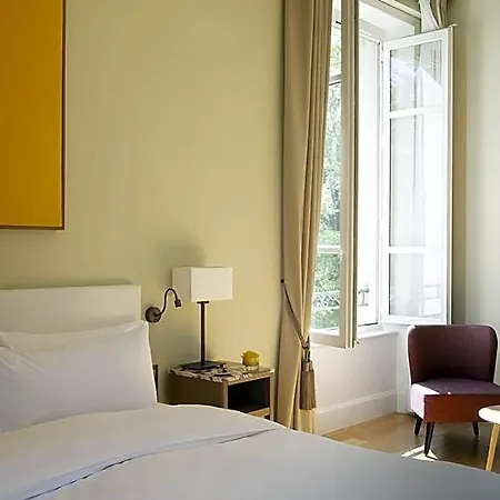 Chateau De Montcaud 5*