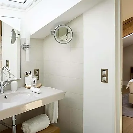 Chateau De Montcaud 5* Sabran