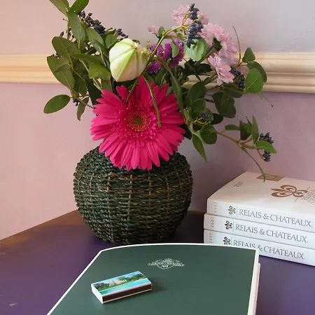 Chateau De Montcaud 5*