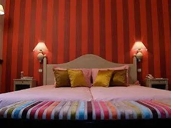 Chateau De Montcaud Otel 5*