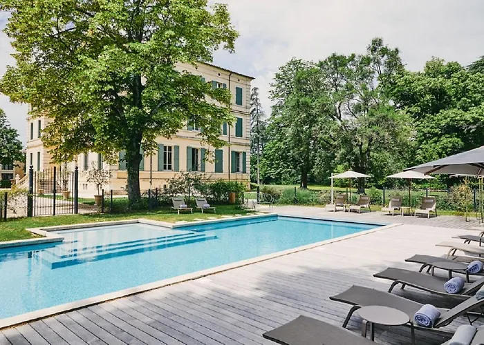 Hotel Château De Montcaud 5*