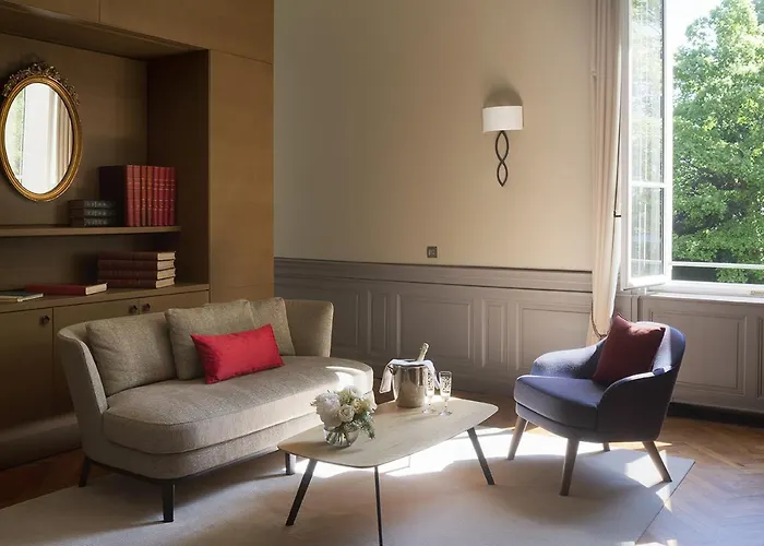 Château De Montcaud Hotel 5*