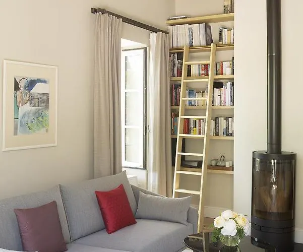 Château De Montcaud Hotel Sabran