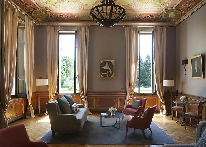 Château De Montcaud 5* Sabran