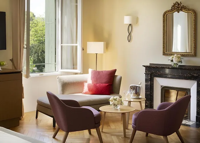 Château De Montcaud Hotel Sabran