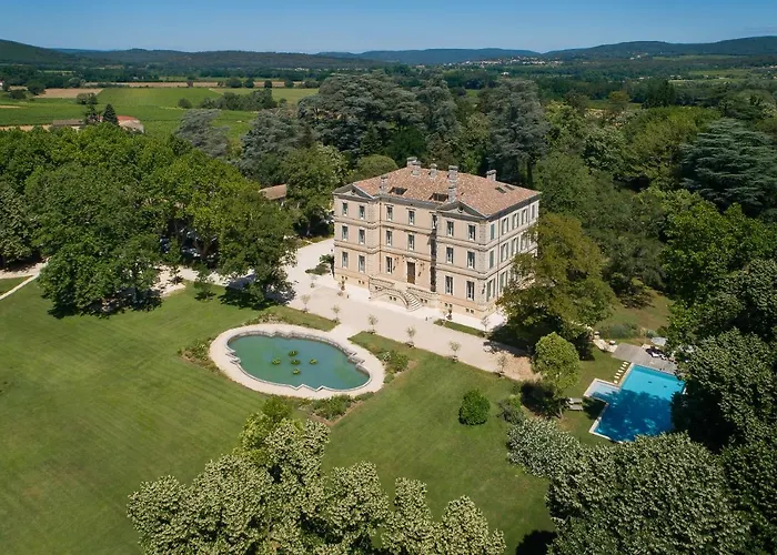 Château De Montcaud 5*