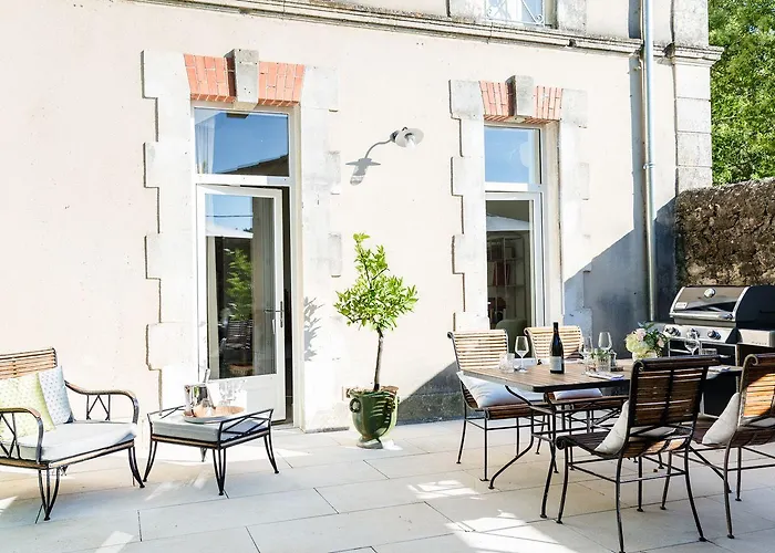 Château De Montcaud 5* Sabran