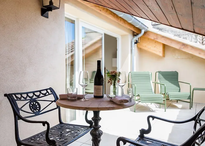 Château De Montcaud Sabran