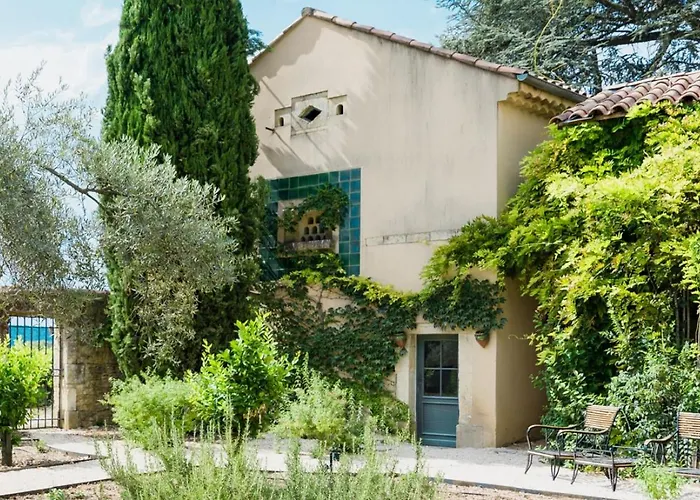 Château De Montcaud 5* Sabran