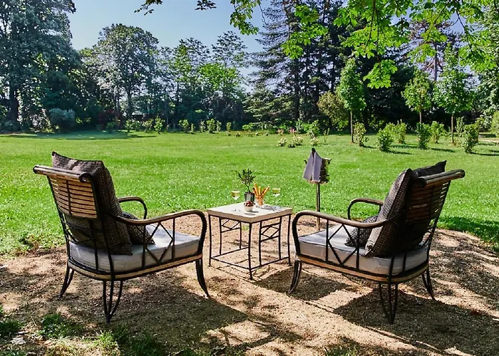 Château De Montcaud Hotel Sabran