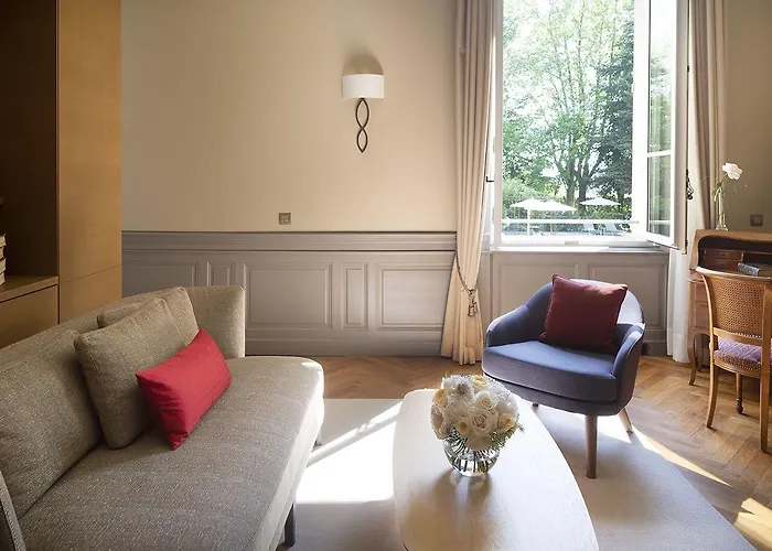 Château De Montcaud Hotel Sabran