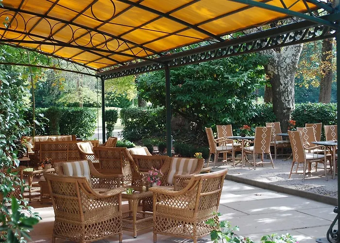 Château De Montcaud Hotel